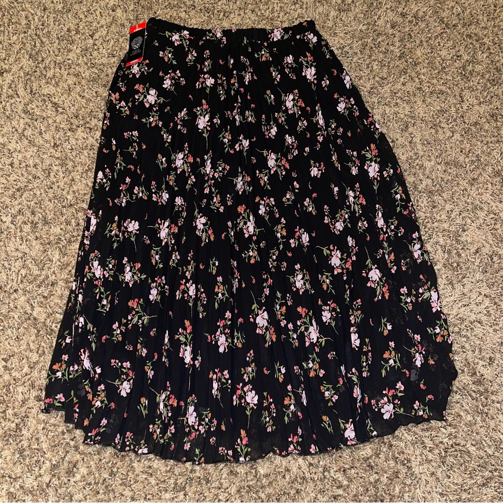 NEW Vince Camuto Womens Size Large Black Floral Pleated Midi Skirt Elastic Waist